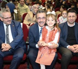 ERENLER’DE ÇOCUKLARA KARNE HEDİYESİ