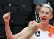 Eczacıbaşı Dynavit, ligde üst üste 9. galibiyetini aldı