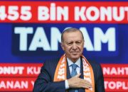 Cumhurbaşkanı Erdoğan, 455 bininci afet konutumuzu hak sahibi kardeşlerimize teslim etmenin gururunu yaşıyoruz