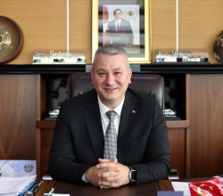 Serdivan Belediye Başkanı Osman Çelik, Berat Kandili dolayısıyla bir kutlama mesajı yayımladı.