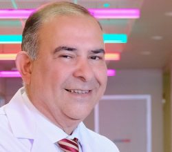 Uzmanlar uyarıyor!  Kulaklarınıza bir şey sokmayın, temizlemeye çalışmayın!