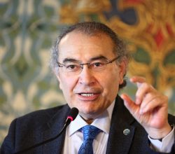 Bazı kişiler devamlı tehdit var, tehlike var diye yaşıyor