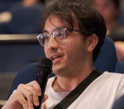 ‘Her şey politik!’