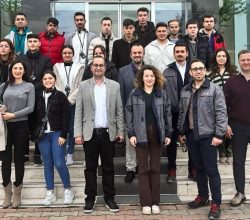 22 MYO ÖĞRENCİSİ ŞİŞECAM’IN YENİŞEHİR’DEKİ  FABRİKALARINDA STAJA BAŞLIYOR