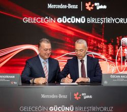 Mercedes-Benz Otomotiv, En Yakıt iş birliği ile Türkiye’de Yüksek Hızlı Şarj ağını kurmak üzere yola çıkıyor