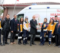 İl Sağlık Müdürü Prof. Dr. Aziz Öğütlü gizli kahramanları kutladı