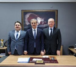 Başkan Yusuf Alemdar: “AFA, AKM, Bilim Merkezi, Şehir Kütüphanesi ve Raylı Sistemlerle gençliğin Sakaryasını inşa ediyoruz”