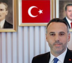 AK Parti Sakarya İl Başkanı Yunus Tever, 23 Nisan Ulusal Egemenlik ve Çocuk Bayramı dolayısıyla bir mesaj yayımladı.