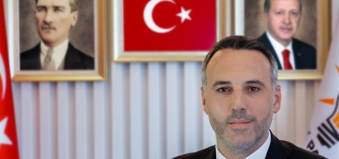 AK Parti Sakarya İl Başkanı Yunus Tever, 23 Nisan Ulusal Egemenlik ve Çocuk Bayramı dolayısıyla bir mesaj yayımladı.