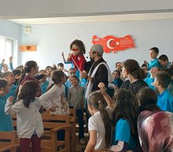 “Akça” çocuk tiyatrosu 16 ilçede miniklerle buluştu