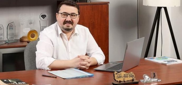 Cumhuriyet Halk Partisi Adapazarı İlçe Başkanı Sabri Anıl Özkan Sakarya54.net‘in 20. Yıl Dönümünü Kutladı