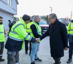 Başkan Yusuf Alemdar güne asfalt ve karla mücadele ekibiyle başladı