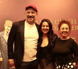 15. SAVAŞ DİNÇEL TİYATRO ÖDÜLLERİ,  SANATÇININ DOĞUM GÜNÜNDE  BABA SAHNE’DE  SAHİPLERİNİ BULDU!