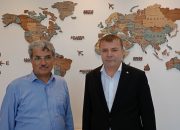 Araştırmacı Gazeteci Fehmi Duman Sakarya Ticaret Borsası Yönetim Kurulu Başkanı Mustafa GENÇ’i ziyaret etti