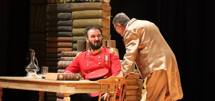 Usta oyuncular sahnedeydi: Çehov Kabare’ye yoğun ilgi