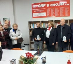 Cumhuriyet Halk Partisi (CHP) Sakarya  İl Kadın Kolları Kütüphane açılışı yaptılar