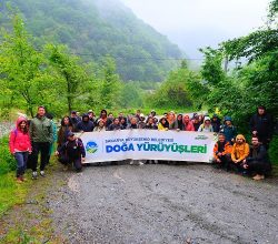 Doğa Yürüyüşleri, Geyve’de bulunan Kılıçkaya Zirve Parkuru’nda eşsiz bir deneyime dönüştü