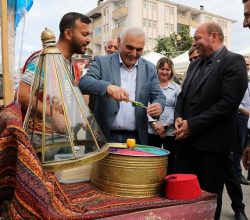 FERİZLİDE TARIMIN NABZI: BİNLERCE ZİYARETÇİ BULUŞTU