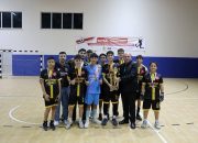 Ferizli’de Futsal Turnuvası Kupası’nın Sahibi Kemalpaşa FK Oldu