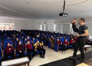 Taraklı’da “Çok Bilmiş İbiş” gösterisi büyük ilgi gördü