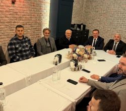 Yeniden Refah Partisi  Sakarya İl başkanı Hüseyin Gürsoy başkanlığında  ilçe başkanları toplantısı gerçekleştirildi