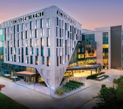 ACIBADEM KENT HASTANESİ  İZMİR’İN SAĞLIĞINA DEĞER KATIYOR!