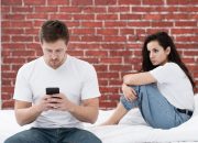 İlişkilerde yaşanan sorunlar ve belirsizlikler karşısında çiftler, giderek daha sık yapay zekaya yöneliyor.