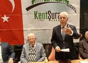 Sakarya Kent Şurası Toplantısı konuğu Prof. Dr. Sabahattin Özel Cumhuriyetin kuruluş  öncesi  ve  sonrası Sakarya Tarihi gündem oldu