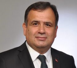 TÜBİFED Yönetim Kurulu Başkanı Necmettin Kırık Sakarya54.net‘in 20. Yıl Dönümünü Kutladı