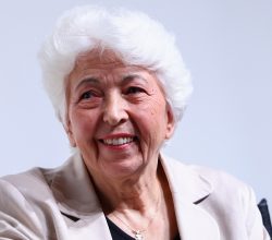 Çocuklar, AVM’de, lunaparkta değil ormanda çekim yapmak istedi