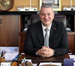 Başkan Osman Çelik’ten 12 Mart Mesajı: “İstiklal Ruhu Geleceğimize Işık Tutuyor”