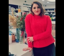 Eczacı Özlem Erkoç kanser tedavisine yenik düşerek yaşamını yitirdi