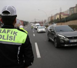Trafikte başka araca saldıranın ehliyetine 60 gün el konulacak