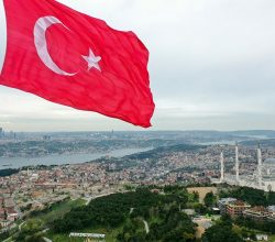 Her devletin ayakta kalmak ve varlığını savunarak sonsuza kadar devam edebilmek açısından toprağa bağlı üretim düzeni şart