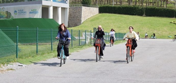 Bisiklet Vadisi’nde liselilere bilim ve sanat dolu etkinlik