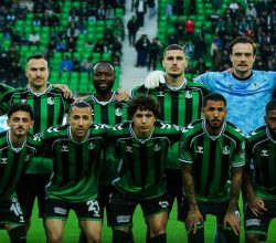 Sakaryaspor, sahasında ağırladığı İstanbulspor ile 2-2 berabere kaldı