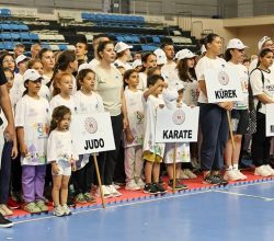 Binlerce çocuğun Yaz Spor Okulu heyecanı başladı