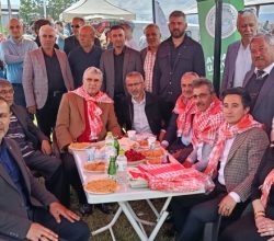 Safibey ’de düzenlenen Hıdırellez Hayır Pilavı etkinliği, yoğun katılım ve renkli görüntülerle gerçekleşti.